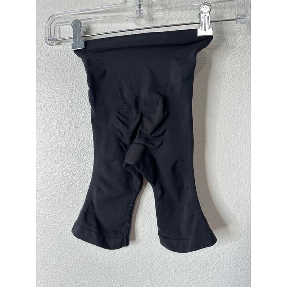 Skims Black High Waist Biker Shorts S/M | Seamless Shaping Stretch - Picture 4 of 10